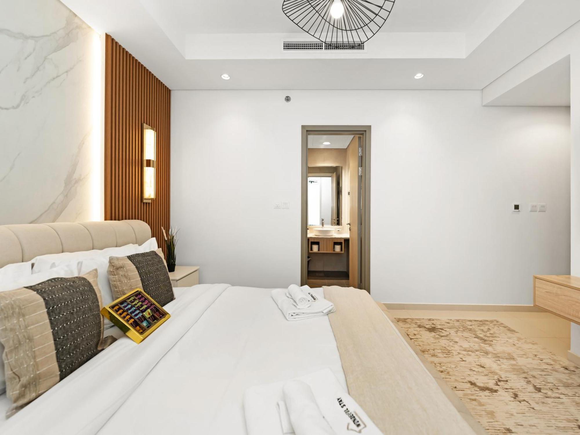 Wonderfulstay At Paramount - Highest Infinity Pool - Burj Khalifa View - Brand New Luxury شقة *
