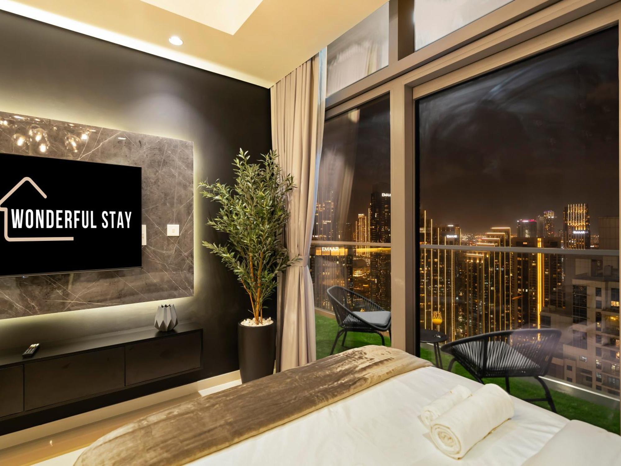 شقة Wonderfulstay At Paramount - Highest Infinity Pool - Burj Khalifa View - Brand New Luxury دبي