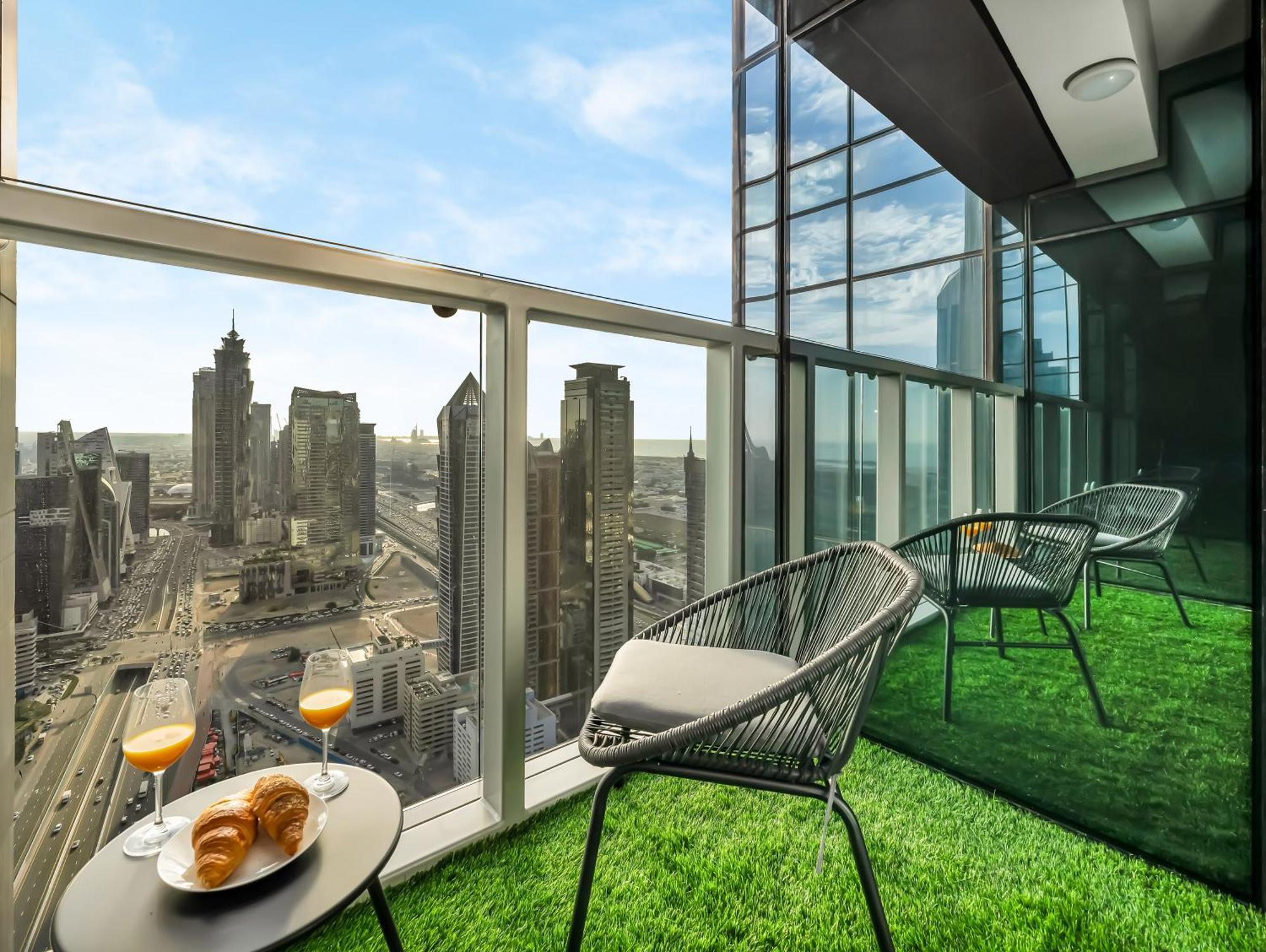 شقة Wonderfulstay At Paramount - Highest Infinity Pool - Burj Khalifa View - Brand New Luxury دبي