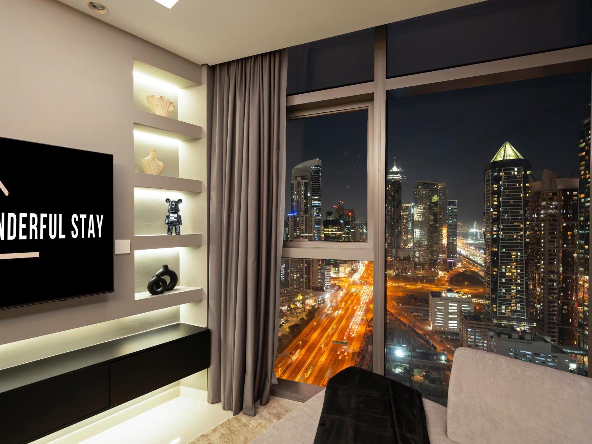 Wonderfulstay At Paramount - Highest Infinity Pool - Burj Khalifa View - Brand New Luxury Appartement *